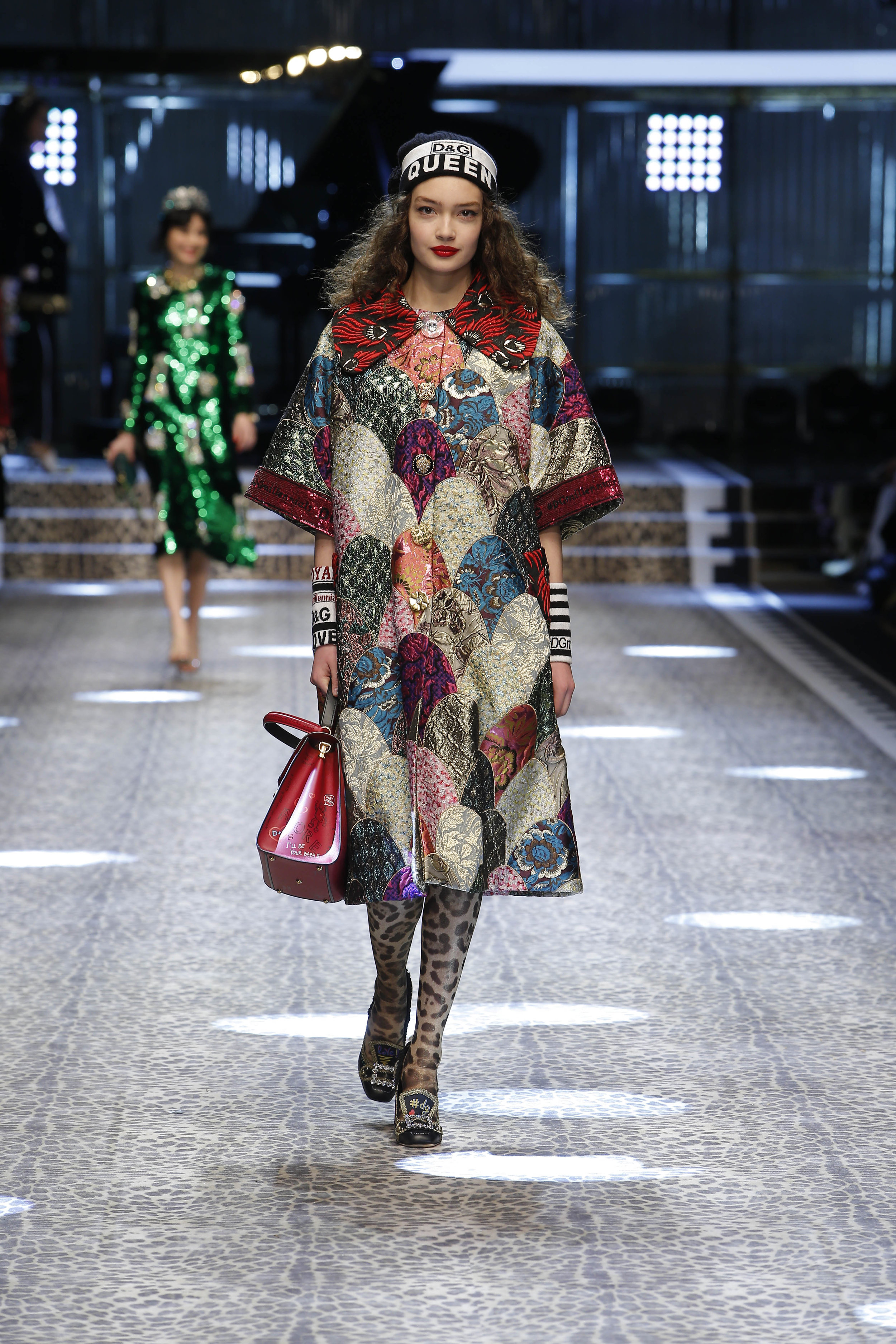 Dolce&Gabbana_women's fashion show fw17-18_Runway_images (12).jpg