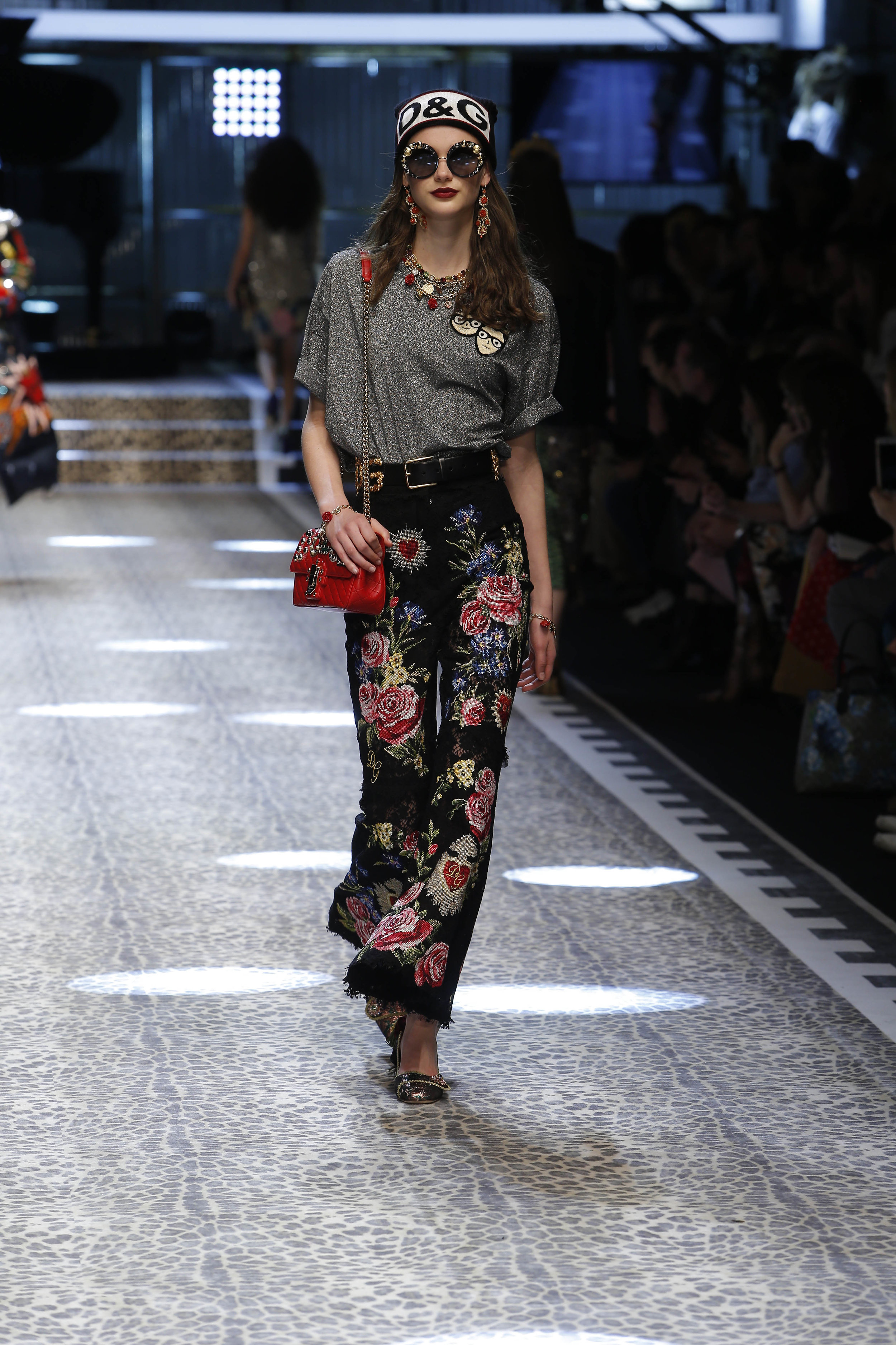 Dolce&Gabbana_women's fashion show fw17-18_Runway_images (43).jpg
