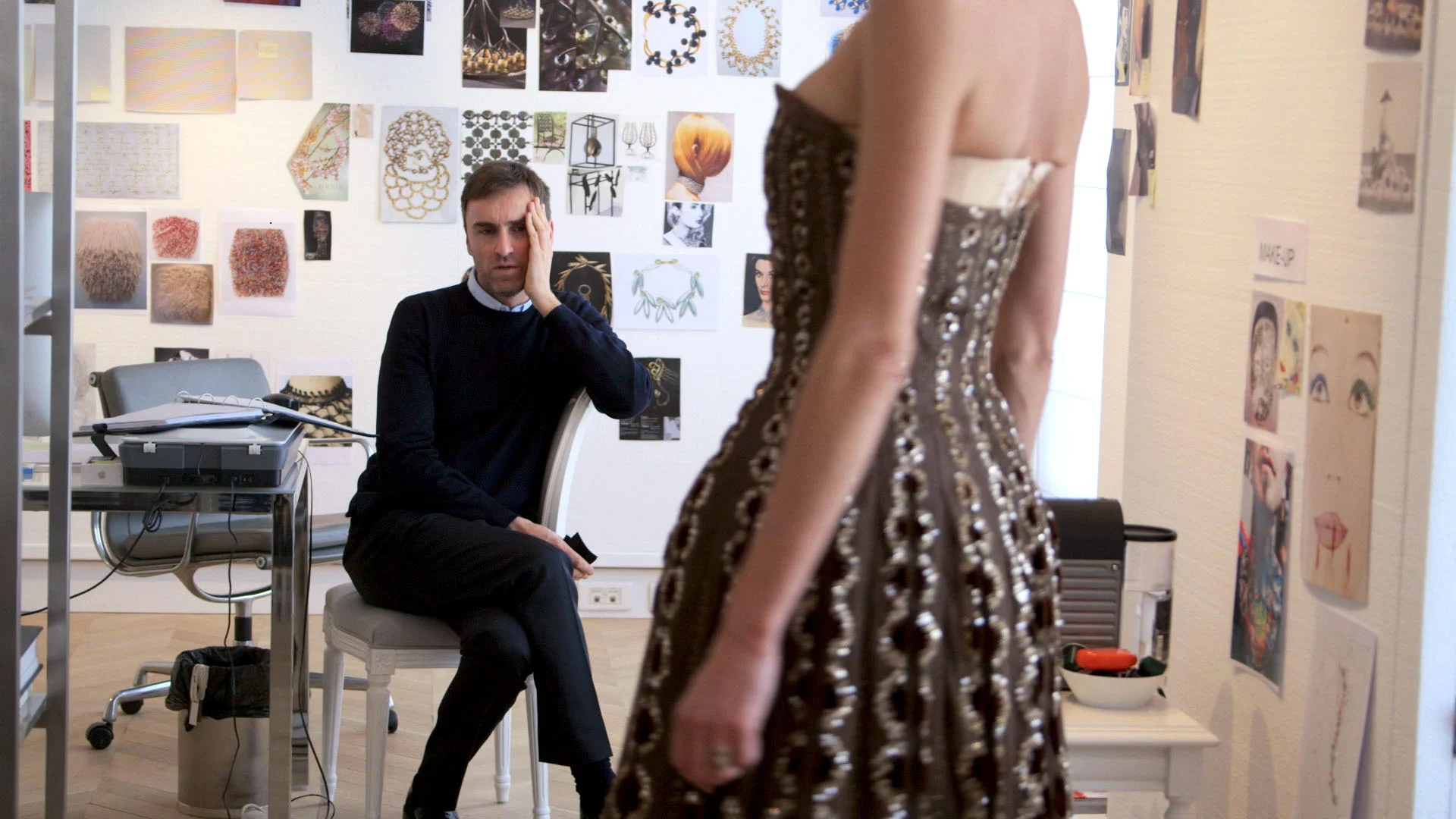 asvof-2015-01-08-dior_et_moi_directed_by_frederic_tcheng_-_january_27th_at_23h05_on_canal_-diane_pernet-1290974703.jpg