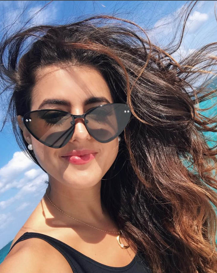 Sol Muchachas Bonitas Con Lentes Lentes De Sol De Moda 2018 Sales