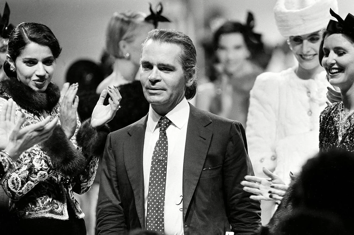 karllagerfeld02-vogueint-30oct17-rexfeatures-jpg-3117-north-1160x-white-1536347021.jpg