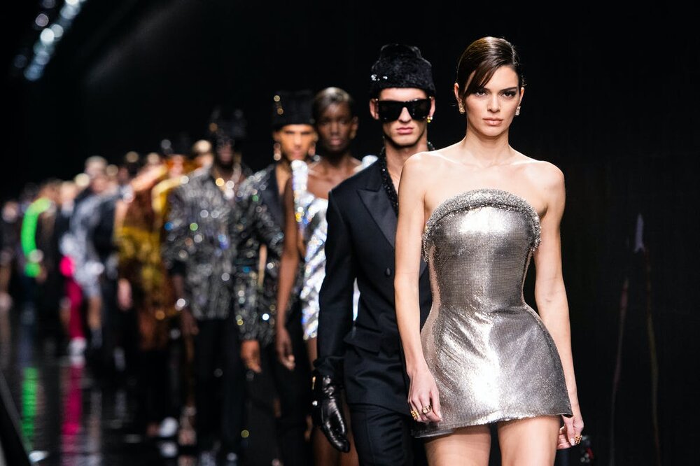 1582403206790281-Versace-FW20_Finale-2-.jpg