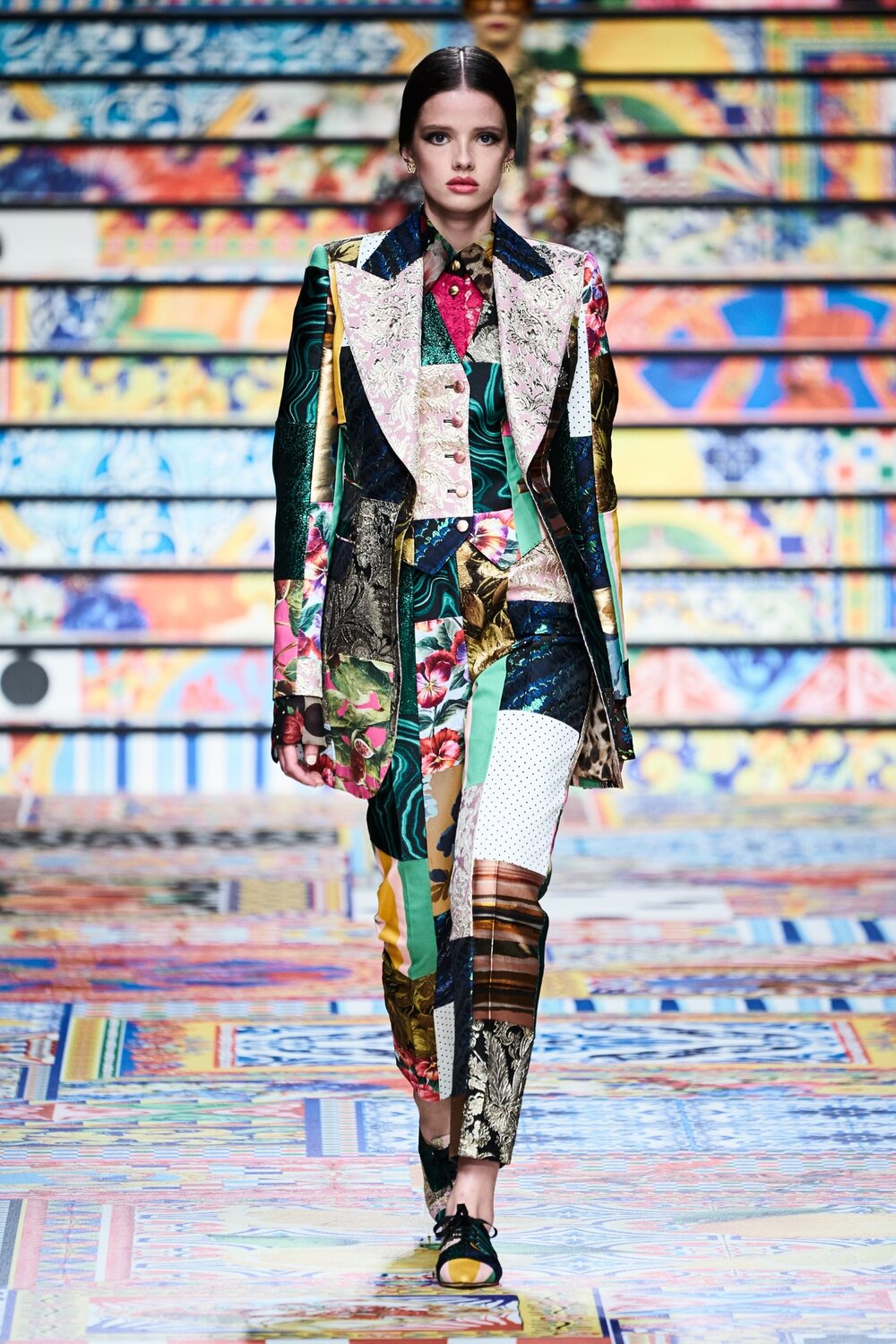 Dolce-Gabbana-Spring-Summer-2021-Milan-Fashion-Week-1.jpg