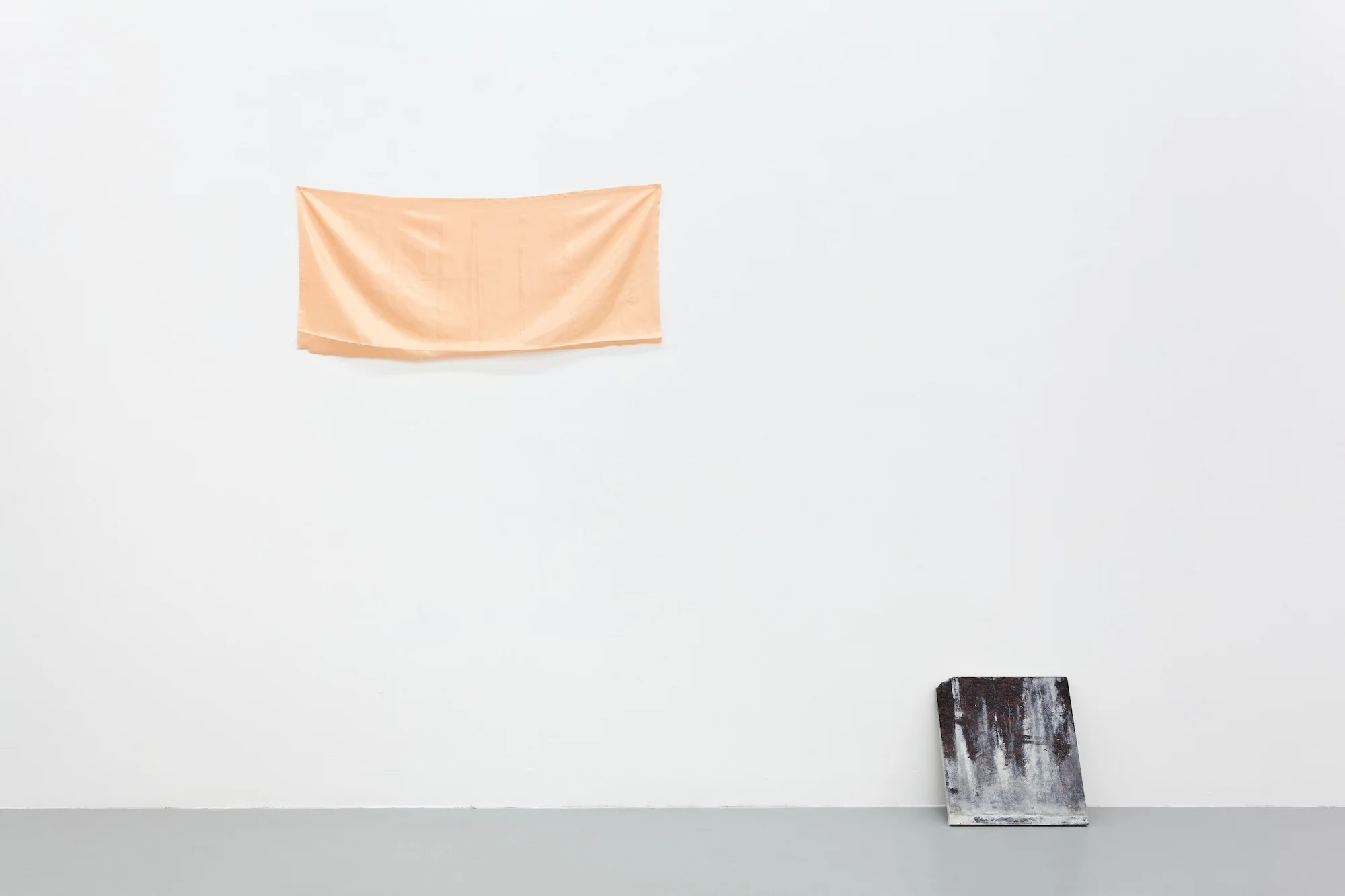 Hither/Thereat Fabric and imitated granite with dried sand (found) 50 x 110 cm / 42 x 43 x 2 cm