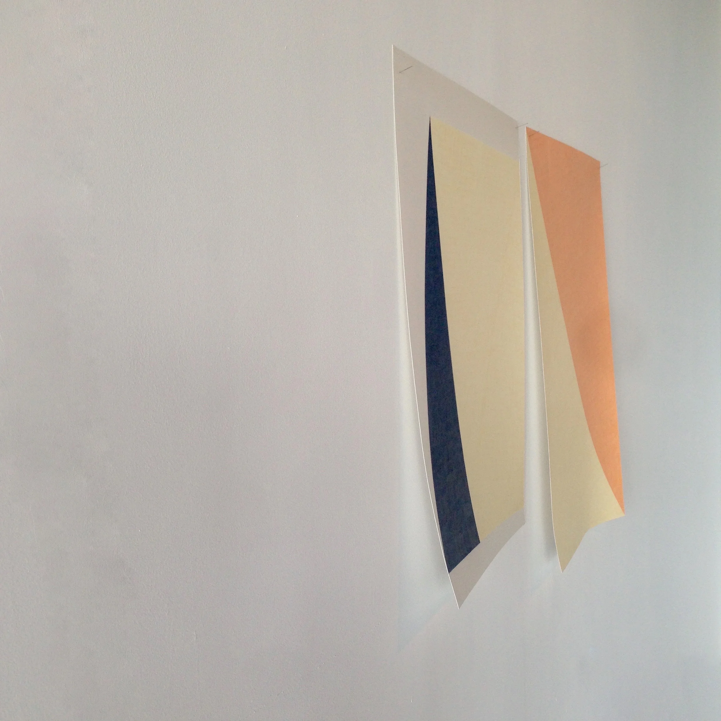 Light Breaking II , 2016 Color pencil on paper 97 x 78 cm