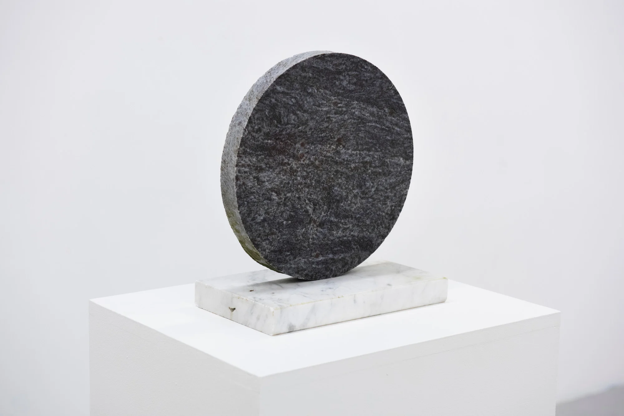 The Place, 2018 Marble and granite, 29 x 26 x 15 cm Photo: Jan Inge Haga