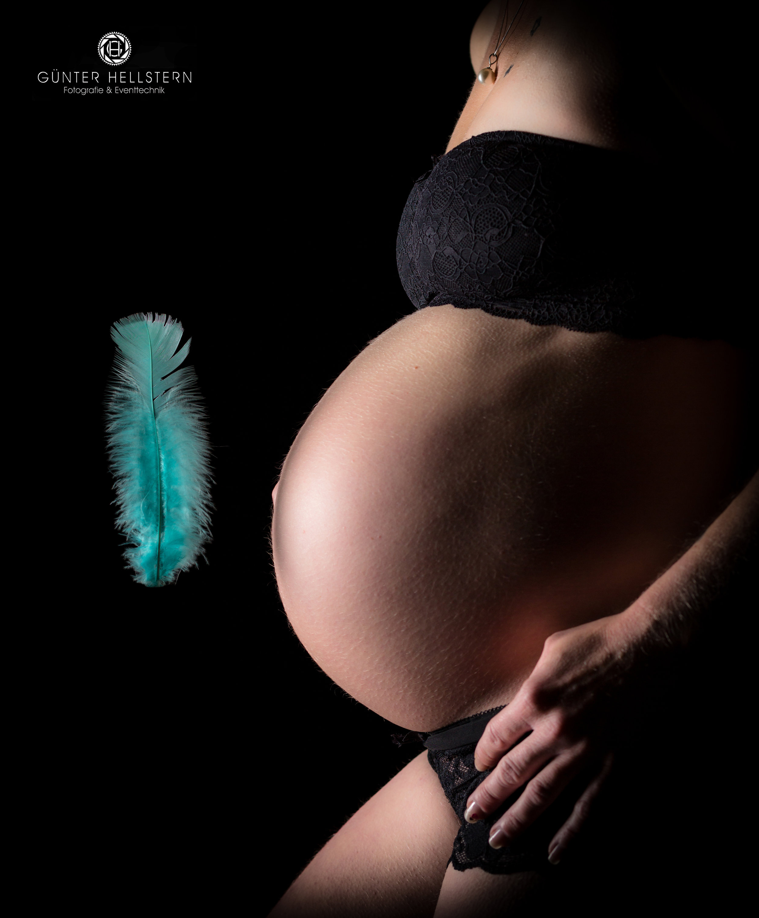 Babybauch#Fotoshooting#Scheife#unterwäsche#9Monat#Feder-6717.jpg