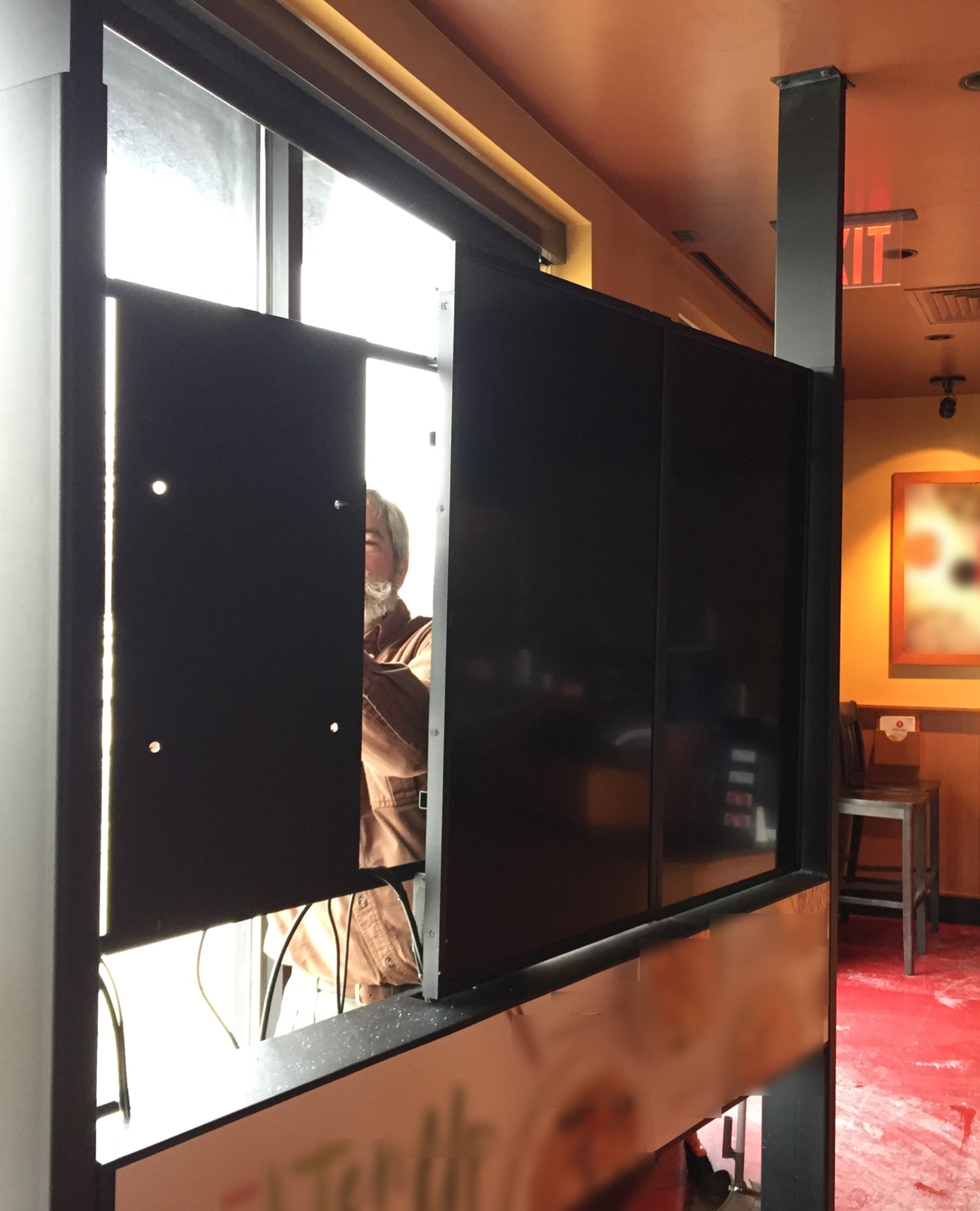 Restaurant digital menu display replacement
