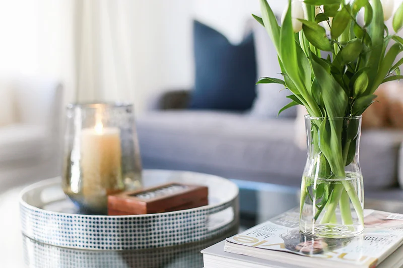 HowToDecorateYourCoffeeTable7.jpg