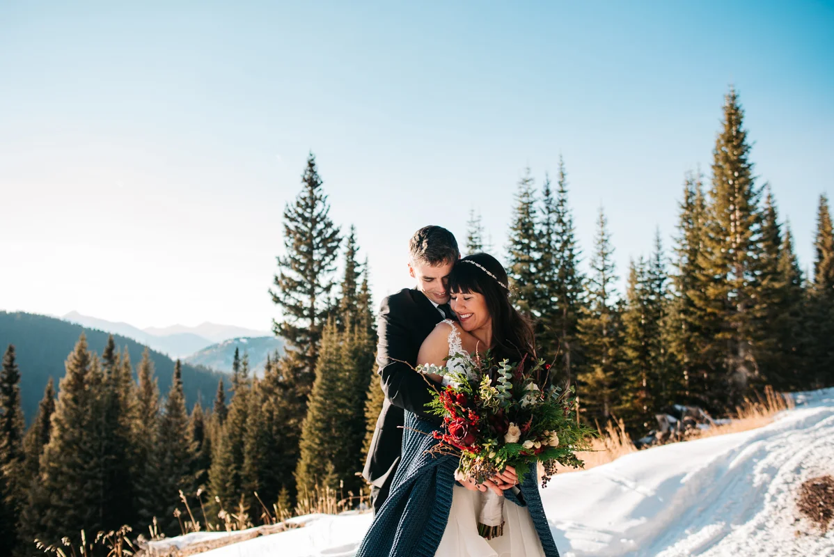 001snowmobile-elopement-adventure-elopement-colorado-elopement-photographer-stylzed-shoot-dec2017-478.jpg