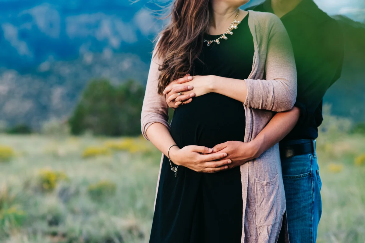 13-denver-colorado-mountain-materinty-photographer-David&Becca-Maternity-August2017-252.jpg