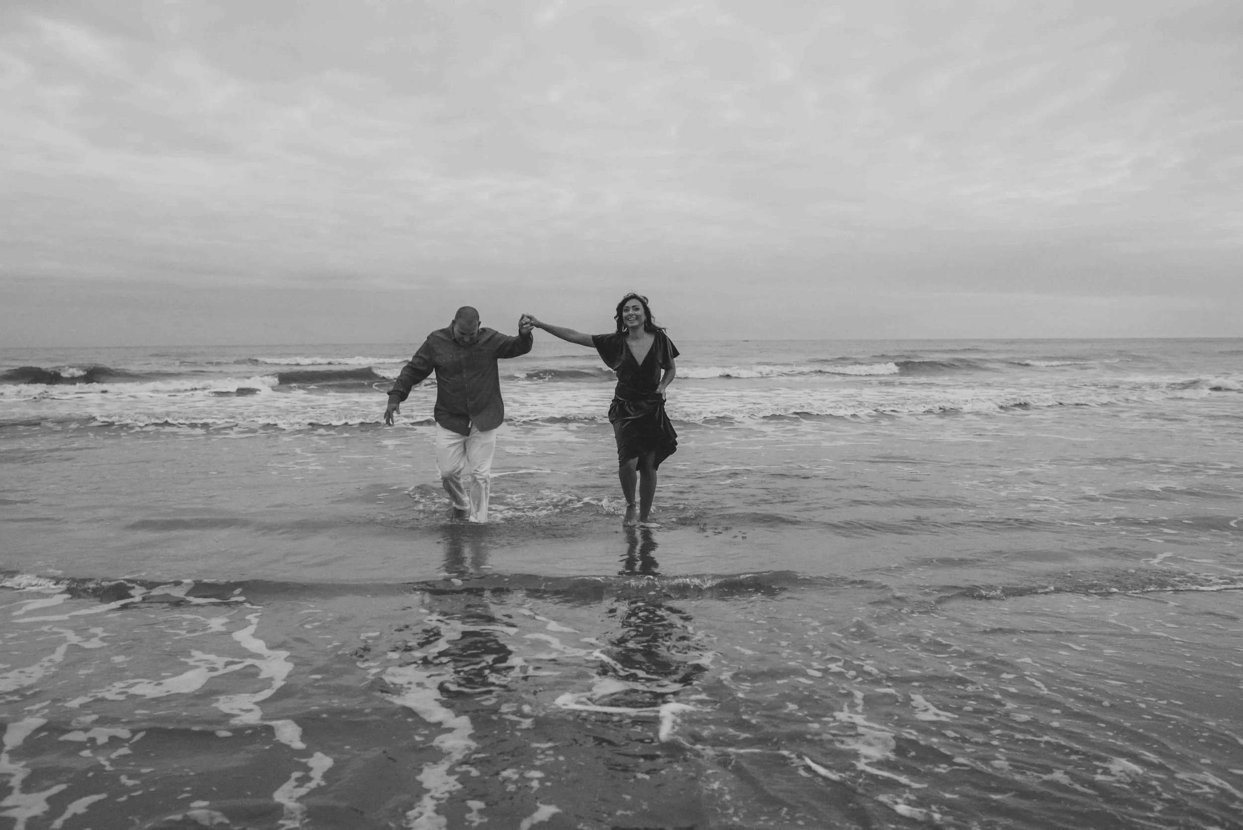 Andrea-Gustavo-Anniversary-Couple-photos-charlreston-destination-beach-photographer639-2.jpg