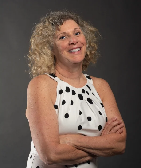 PortraitPolkadotSmiling.jpg