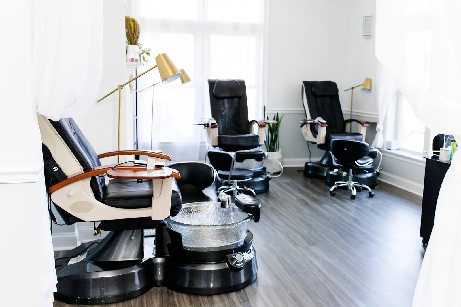 tour — River's Edge Spa & Salon