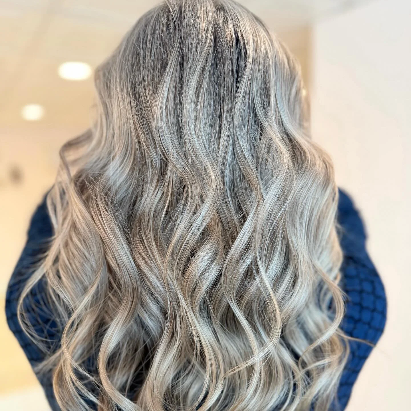 Let&rsquo;s talk Gloss Treaments with @riversedge_courtney! (Swipe for before!) A Gloss is a semi-permanent treatment that acts a topcoat for your hair, giving a polished finish. A Gloss will help your hair look healthier and feel softer for 4-6 week