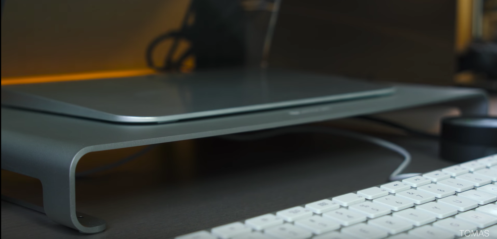 Satechi Aluminum Monitor Stand