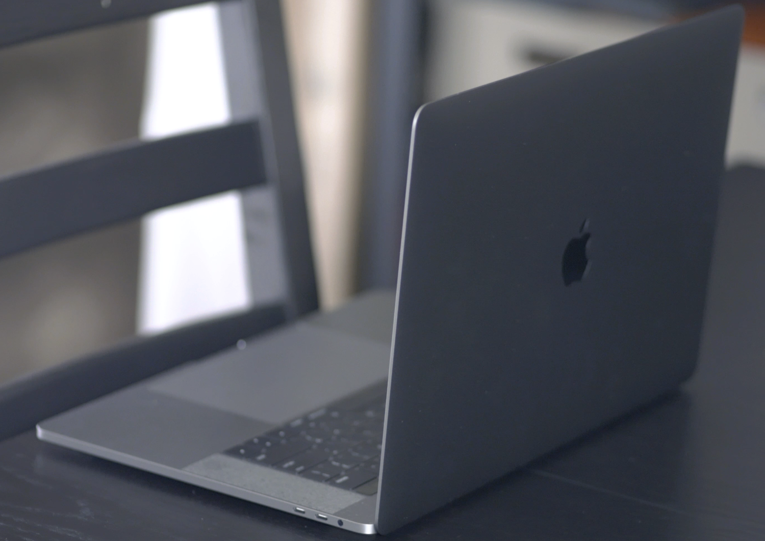 15 Inch Macbook Pro With Touch Bar Review Leatherneck Media