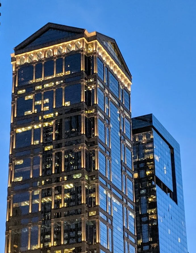 Glorious reflections: 77 West Wacker Drive