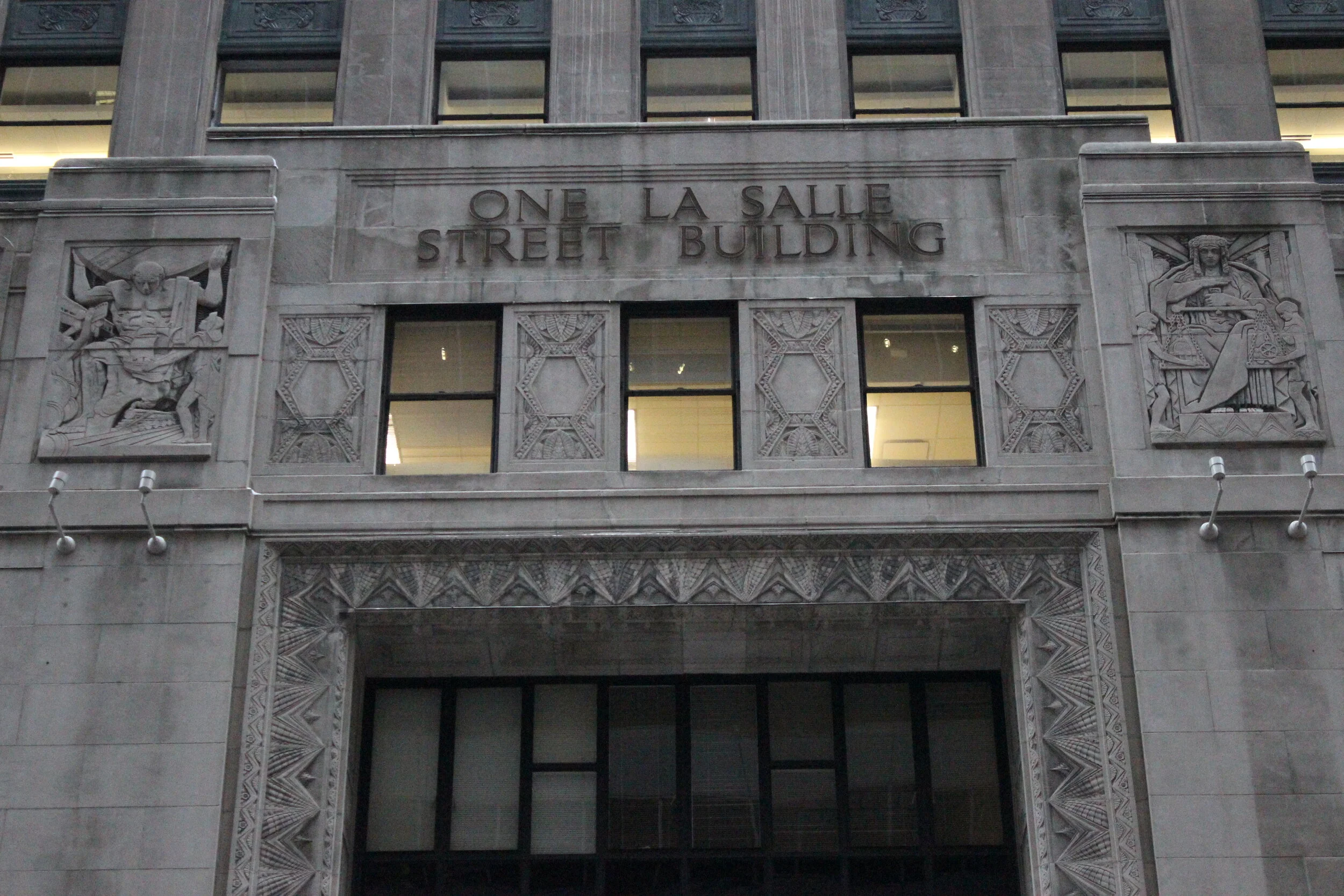 A Deco Tribute to History: One North LaSalle Street — Inside Chicago ...