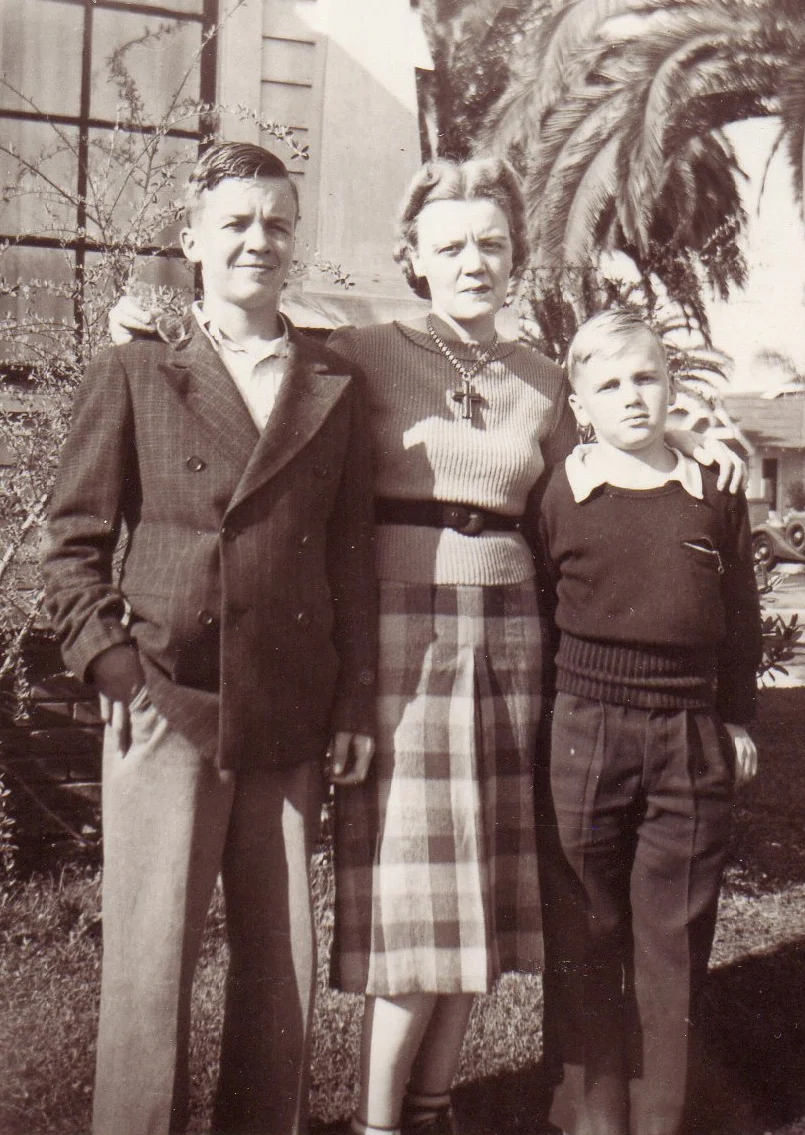 Peavy with her two sons, Bradley and Wesley. Long Beach, CA , circa 1935