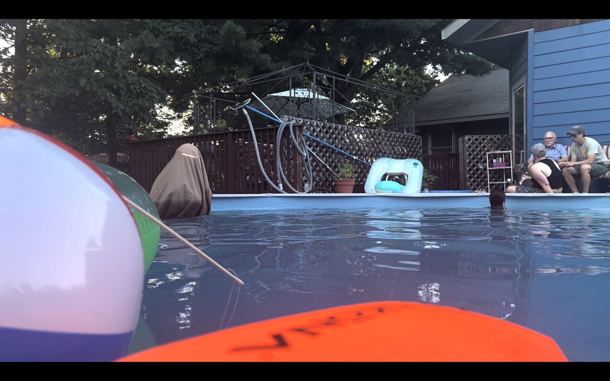 the181_poolside_nomsg.png