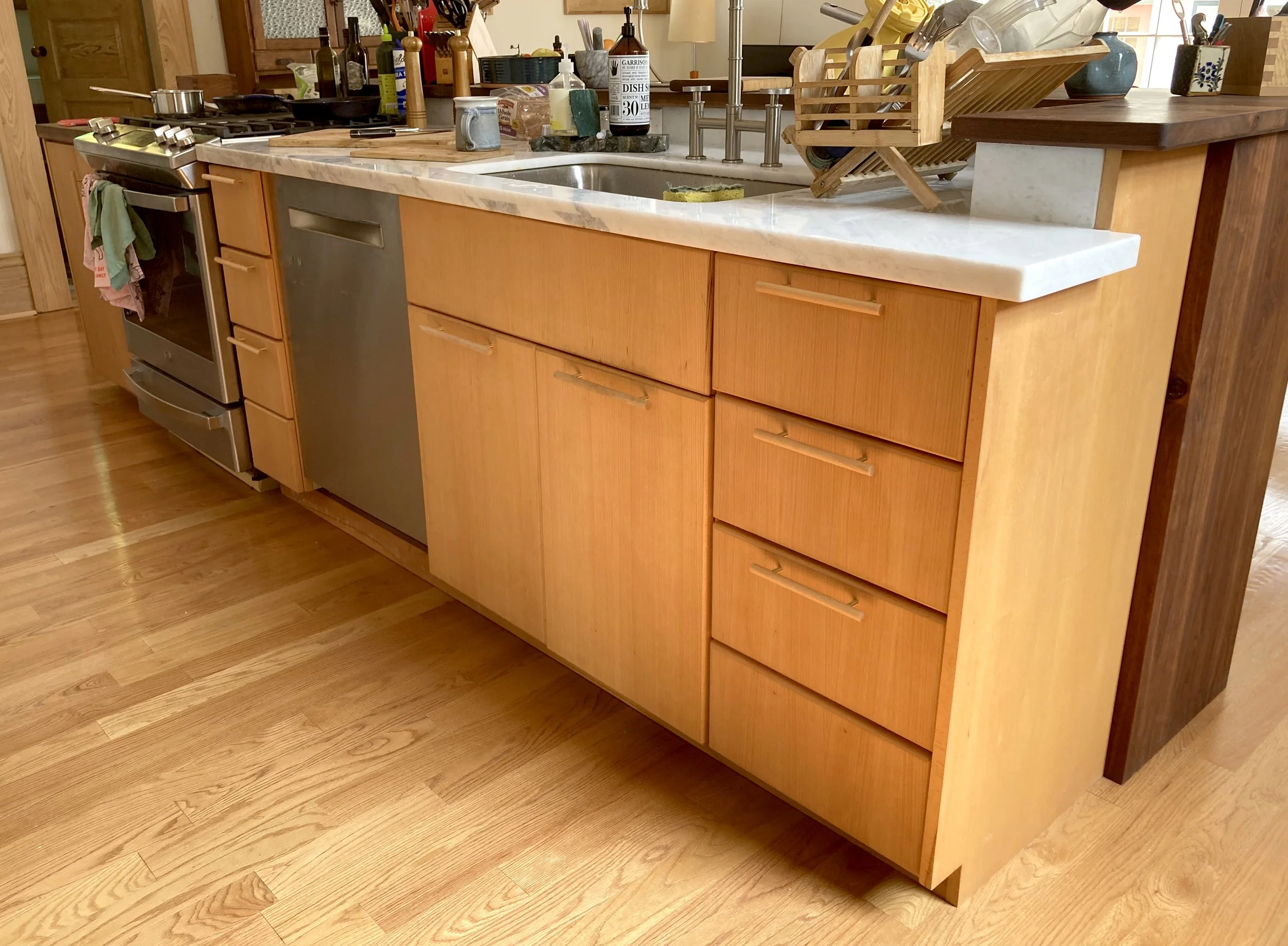 ARiotte - Kitchen Island B 3.jpg