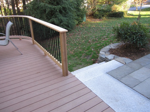 Sharon_Deck3(640X480).jpg