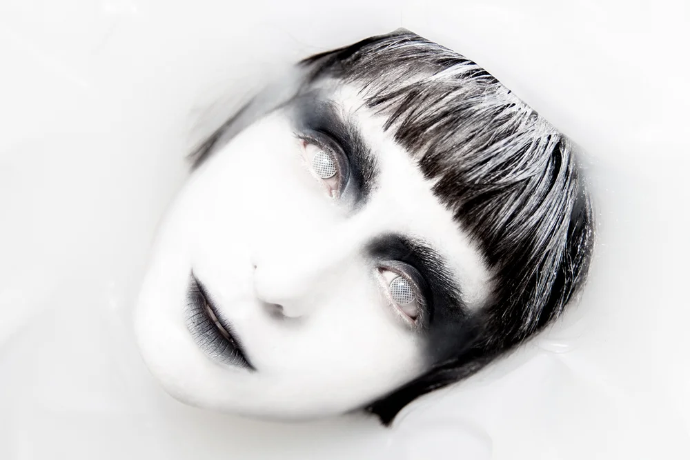 whomstudio_lisa-martin_milk-ghost_0013_2048.jpg