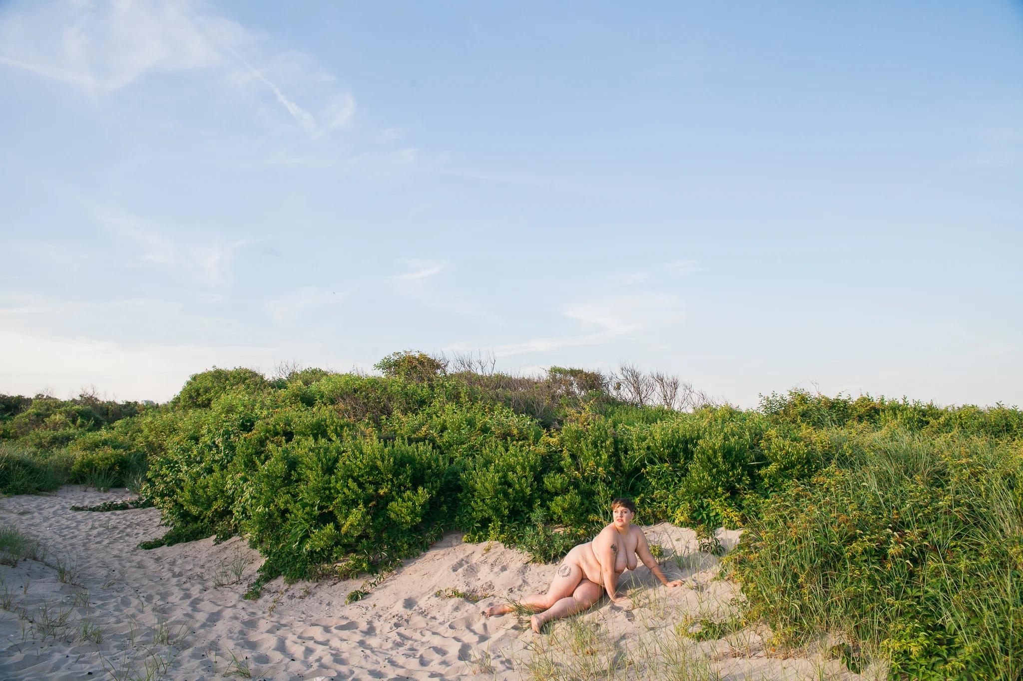 whomstudio_laura-delarato-fort-tilden-beach-nyc_0577-2048.jpg