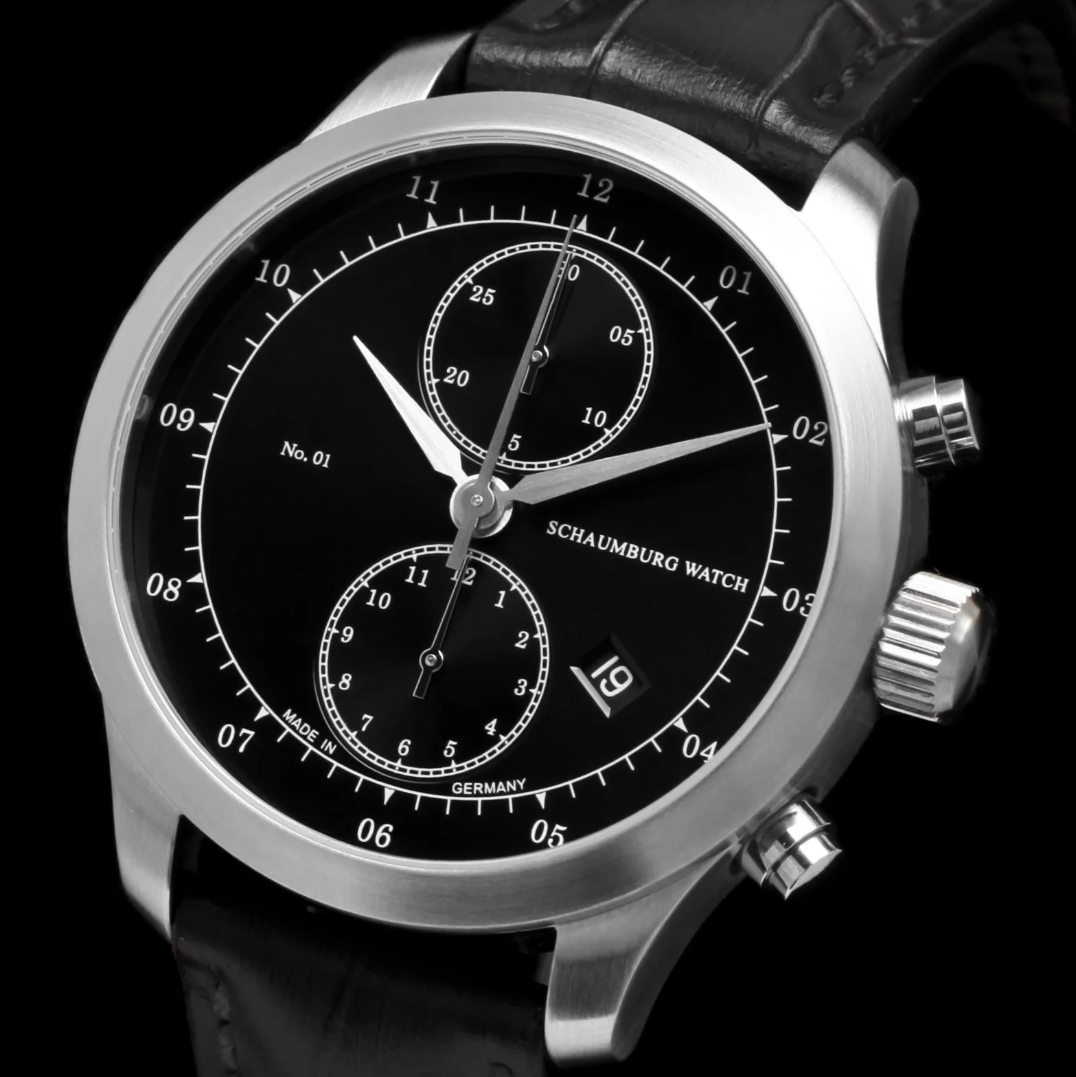Schaumburg Watch Chronograph No. 01 Black | Chronolux