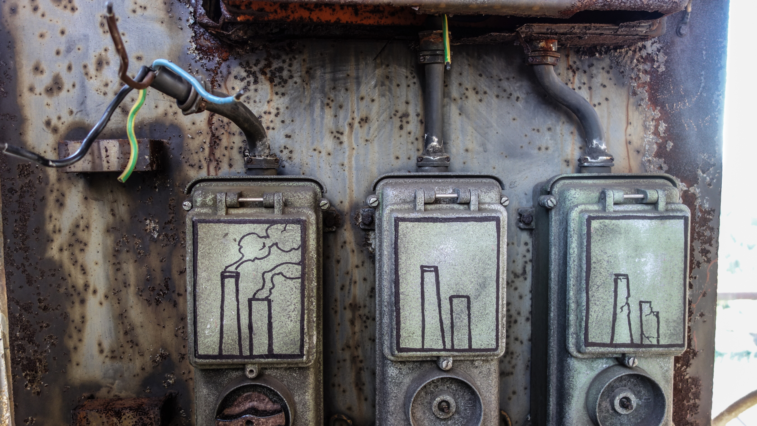 Düsseldorf, Duisburg and Impending Dooseparture