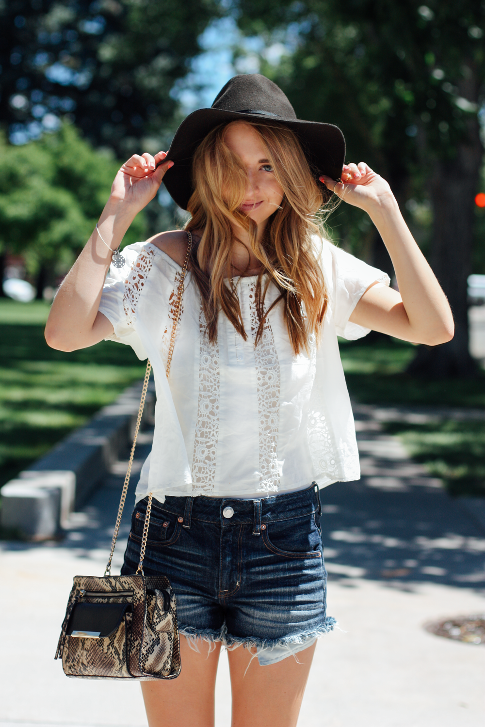 American Eagle hat, Forever 21 blouse, and JustFab handbag via truelane at Cheyenne Frontier Days.png