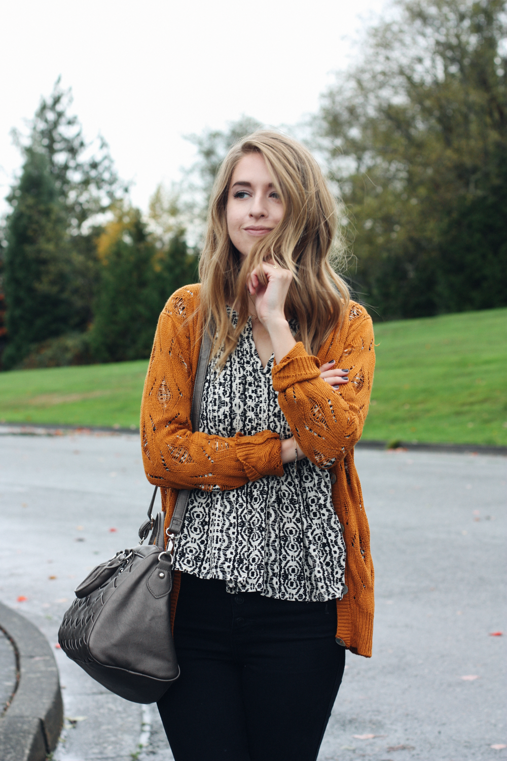 truelane with NTY Clothing Exchange in Steve Madden and Abercrombie.png