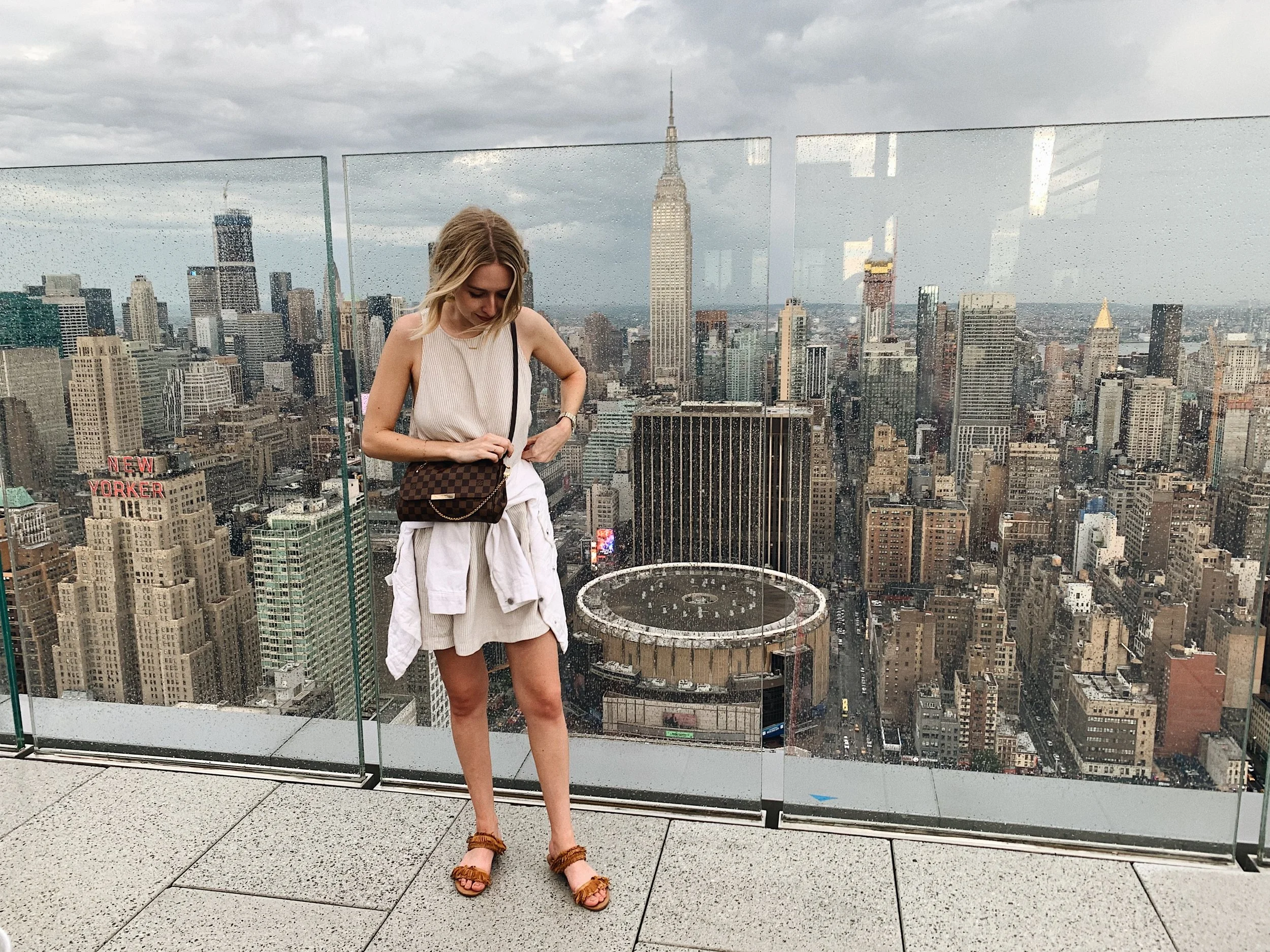 Louis Vuitton Favorite MM