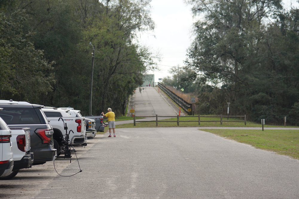 Ridge Manor Parking Lot (98 bridge )