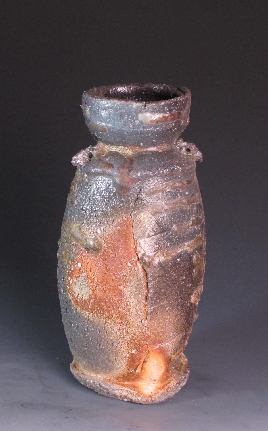 Yohen vase. H: 30cm