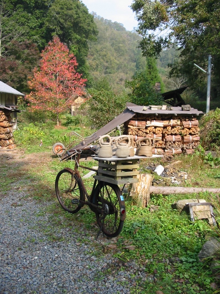View towards the kiln and teahouse