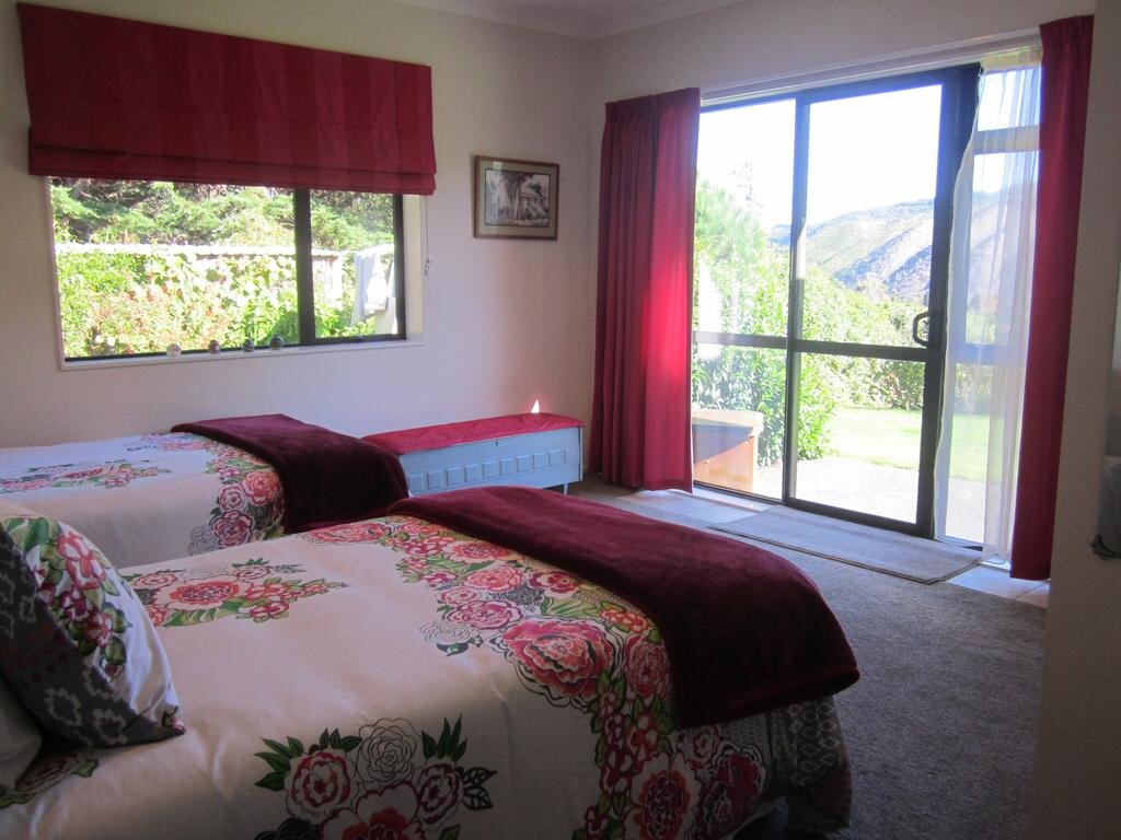 Twin room at Spellbound, accommodation on the Remutaka Cycle Trail