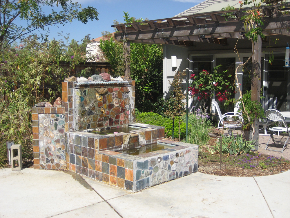 Glacier Circle Davis CA 2008 002.jpg