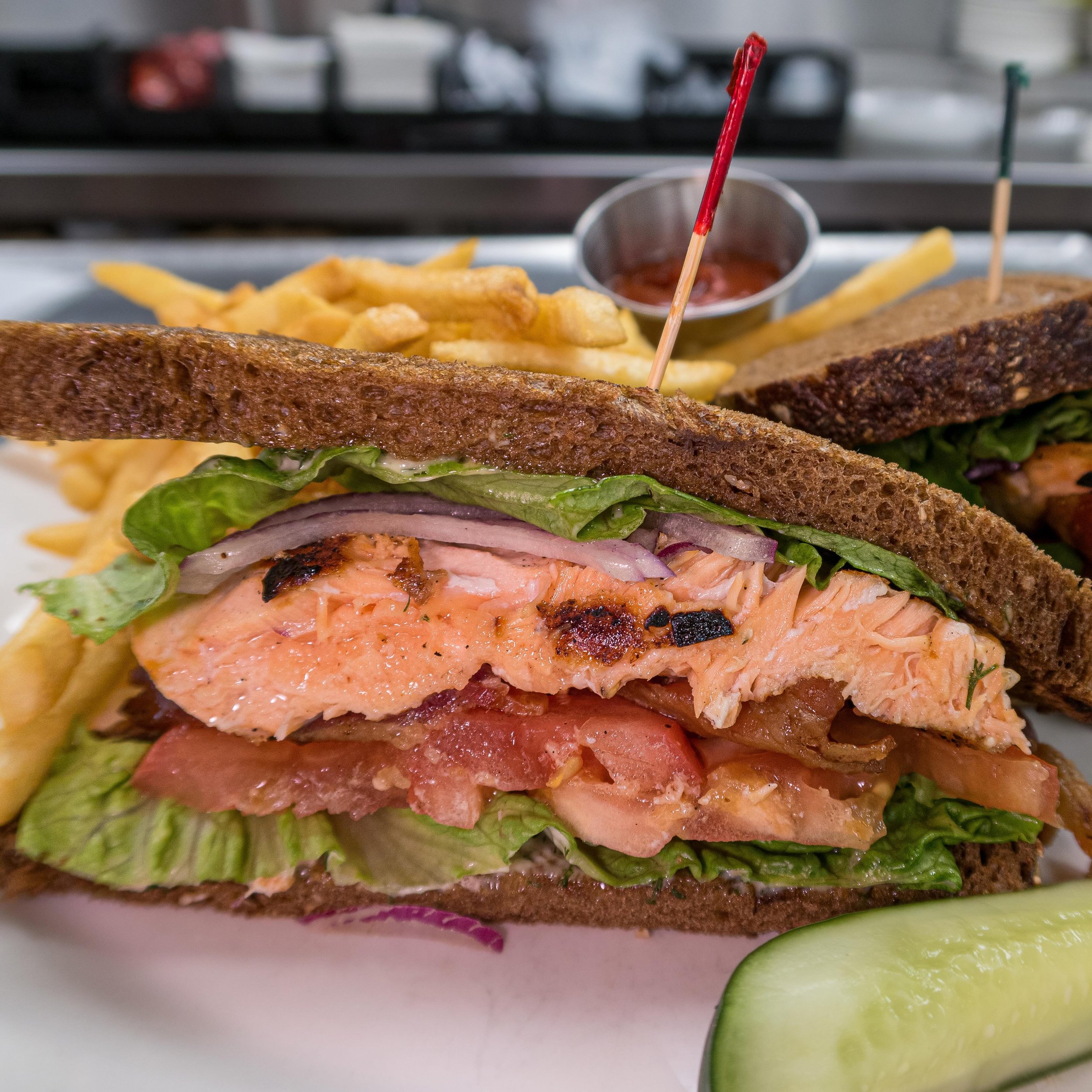 Salmon? Say less.

Ruby&rsquo;s Oyster Bar &amp; Bistro 
45 Purchase Street Rye, NY 10580
914 921 4166

#foodie #westchestereats #914eats #914food #westchesternyeats