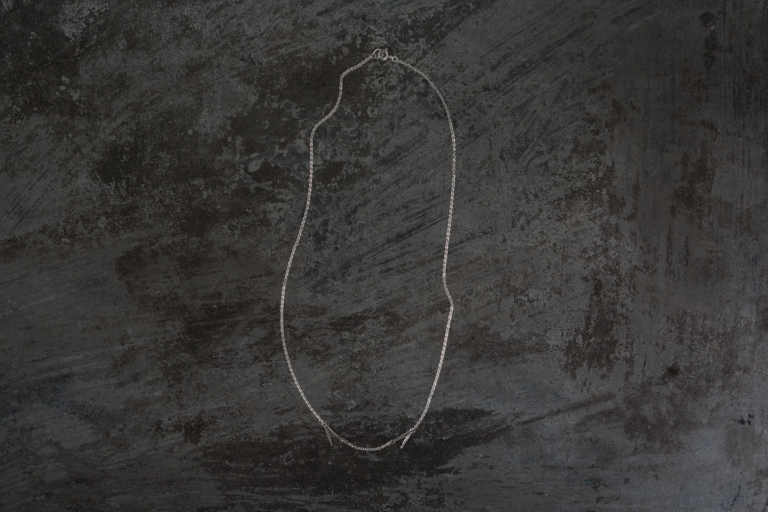 DOUBLE THORN CHAIN .jpg