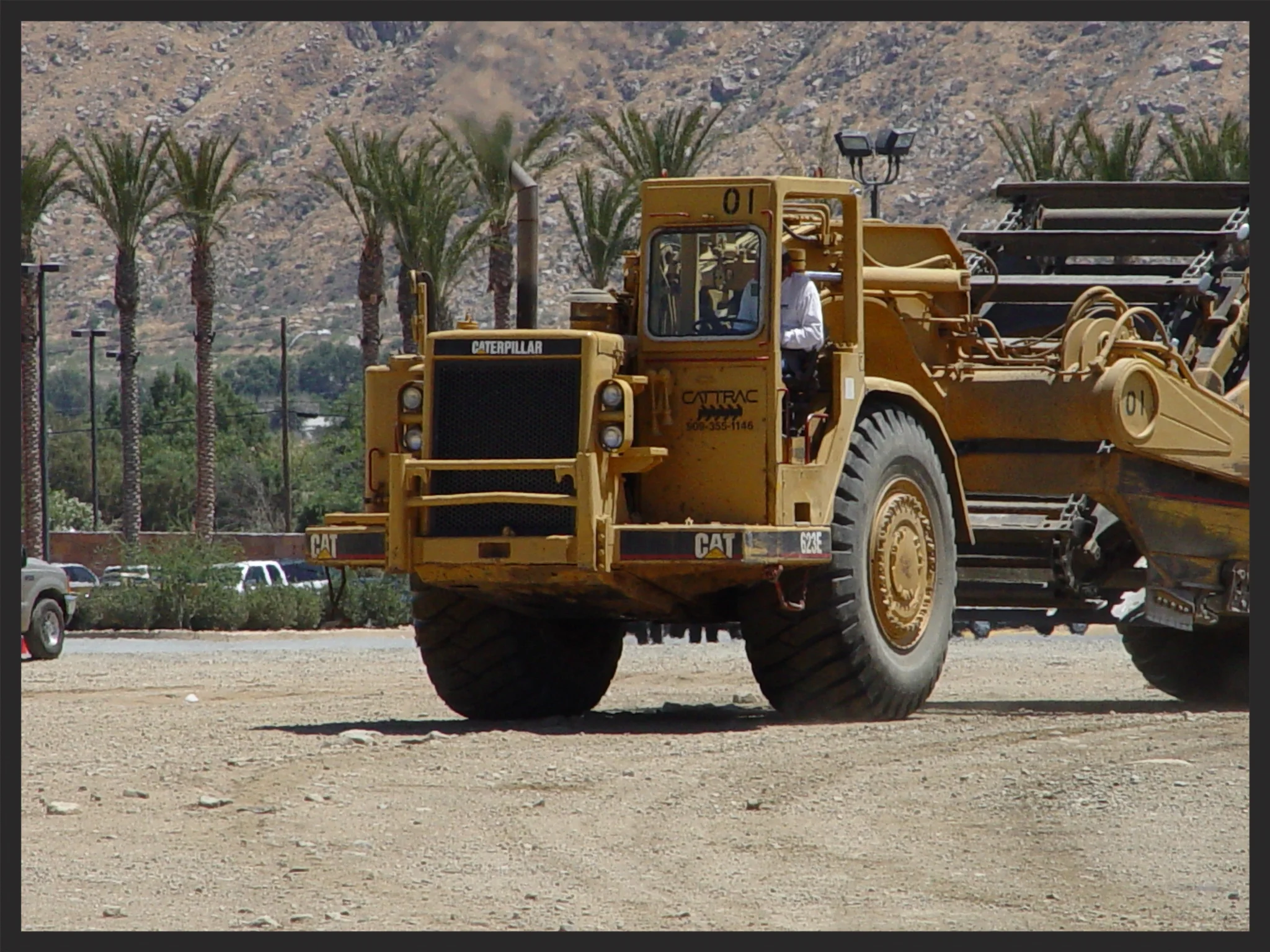 cattrac_construction_san_manuel_casino_scraper_working.jpg