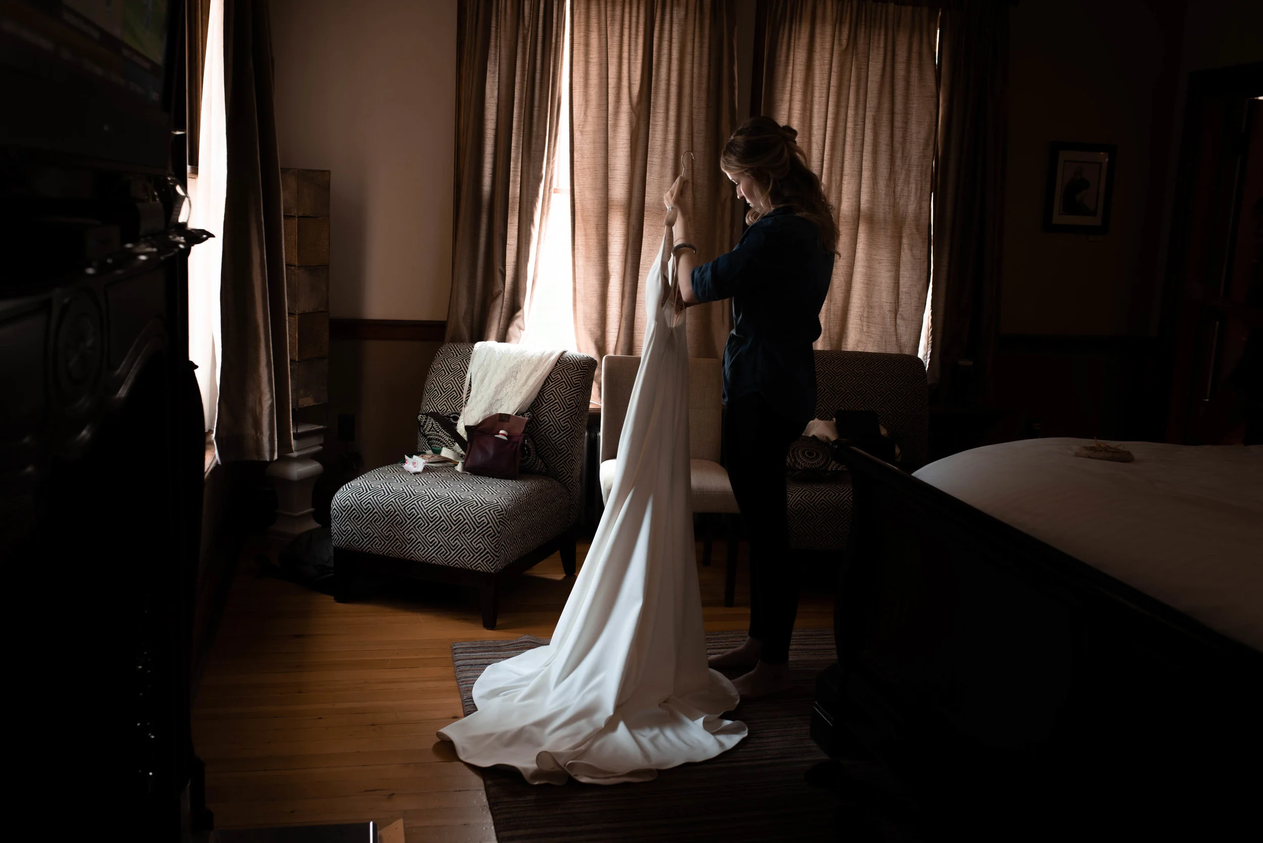 CK Wed_getting ready-18.jpg