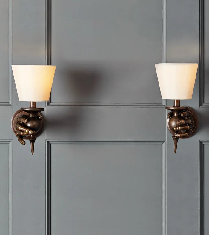 Hand_Sconce_1.jpg