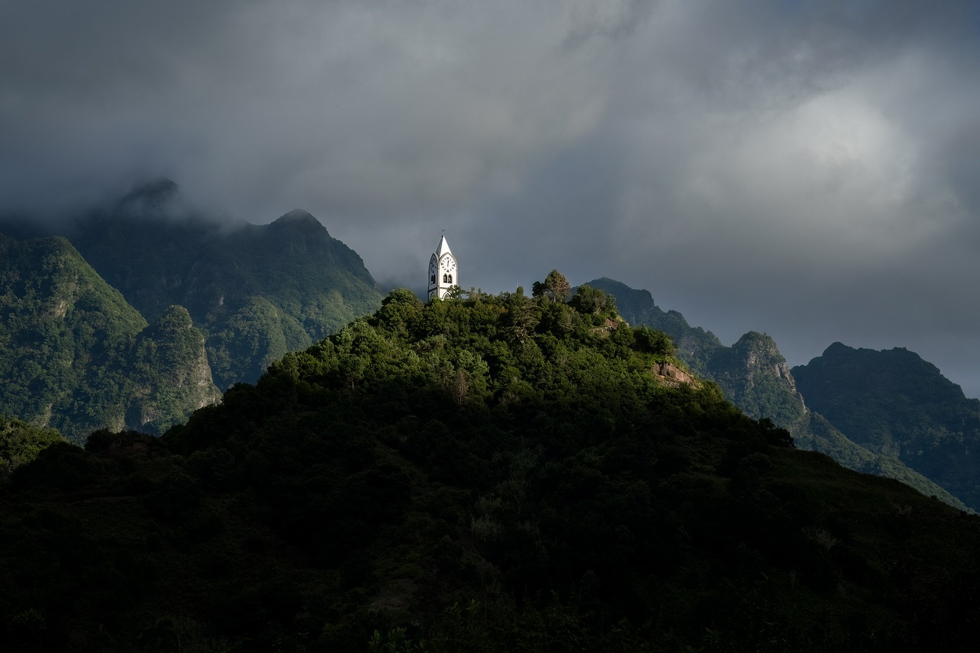 Madeira-kerk-klein-01.jpg