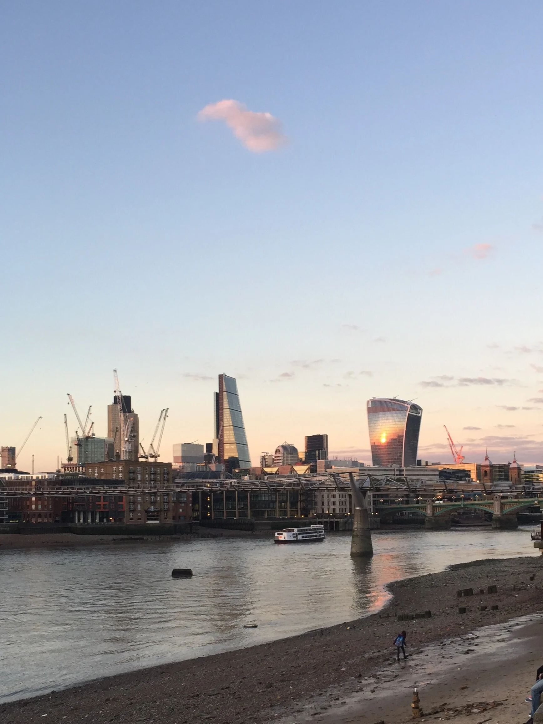 Walkie Talkie on the London Skyline