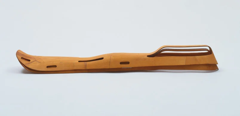 Eames' Leg Splint commissioned by the US Navy