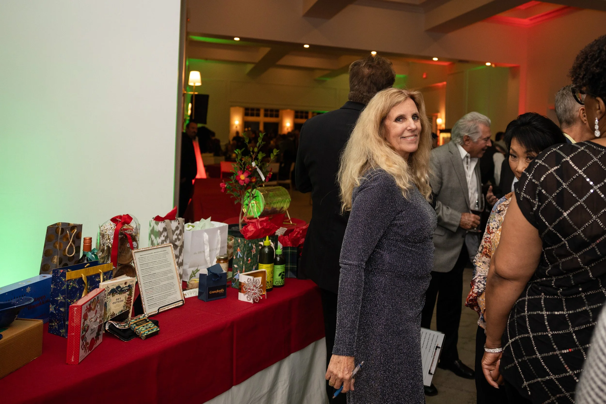 FishyFoto-SageView Holiday Party 2024-2065.jpg