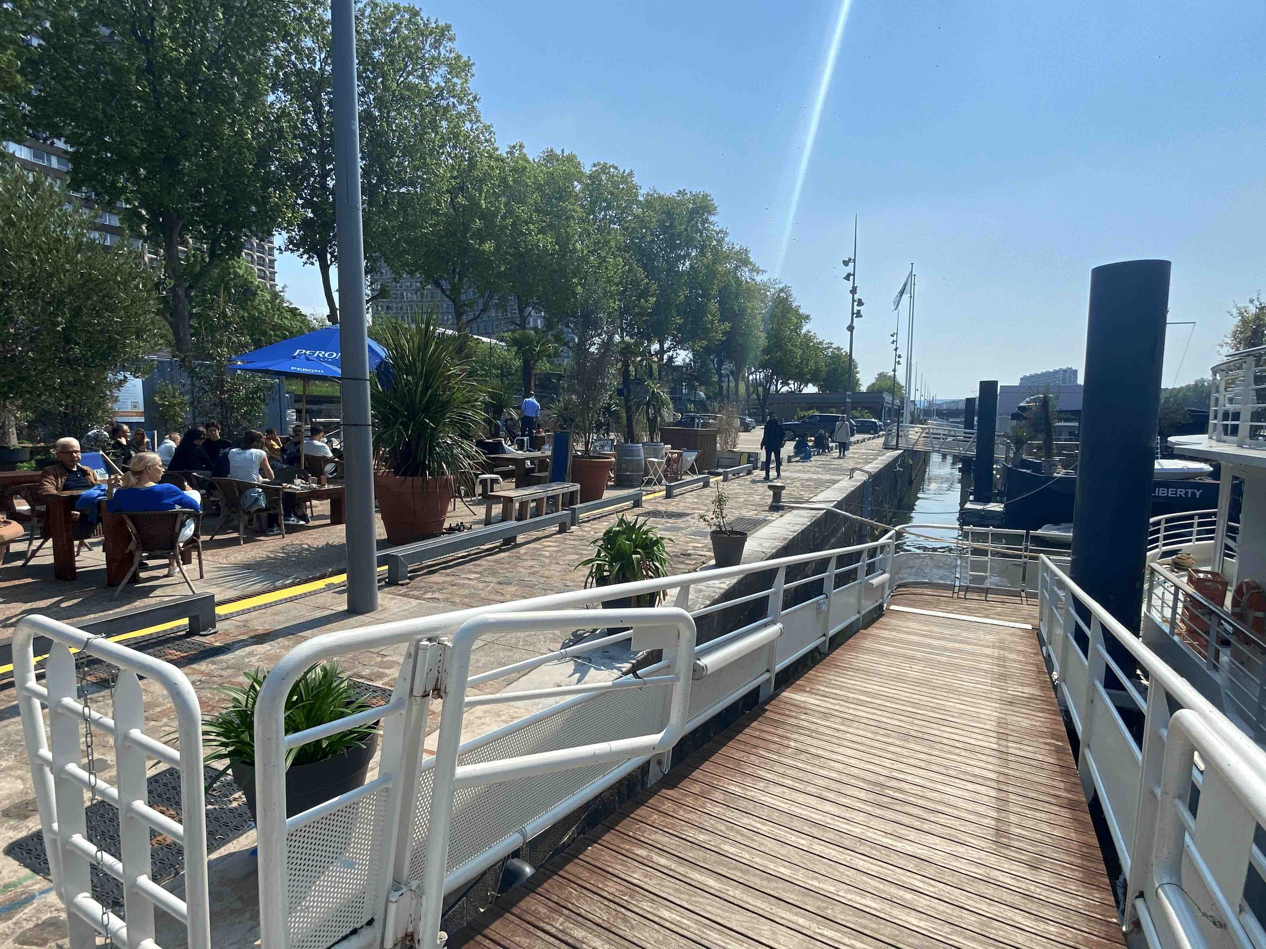  The walkway essentially act as bustling boulevards, bridging the gap between on-ground restaurants, recreational facilities, and the unique offerings aboard the boats which also act as restaurants. This blend of land and water-based amenities create