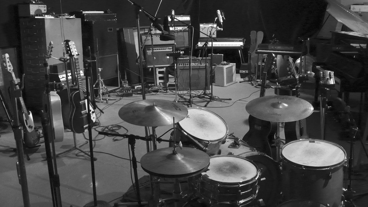 live room b:w.jpg